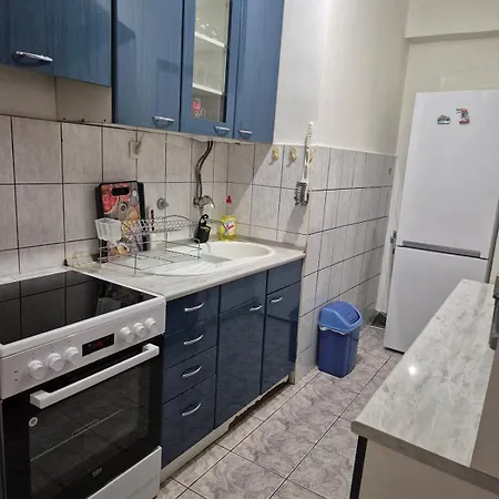 Apartment Bright, Warm & Homelike *